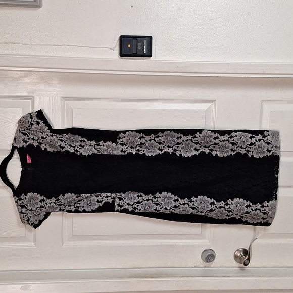 Betsey Johnson Dresses & Skirts - Betsey Johnson Lace Dress 2 Pencil Bodycon Sexy Cocktail Black White Vamp